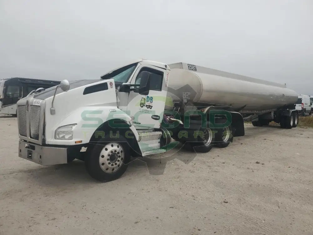 2019 Kenworth T880 - Second Truck Parts