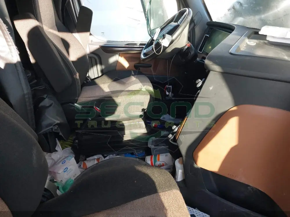 2022 Freightliner Cascadia - Second Truck Parts