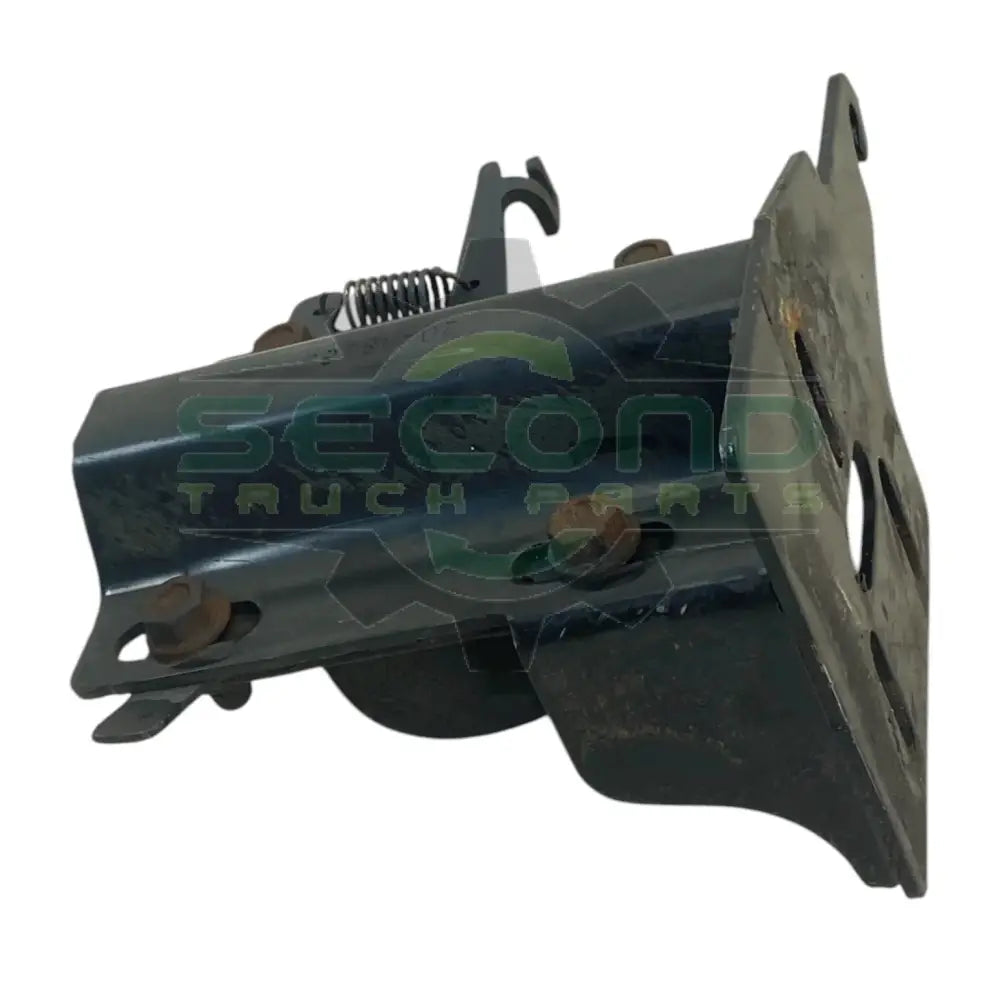 20415175 Genuine Volvo Right Bracket - Brackets