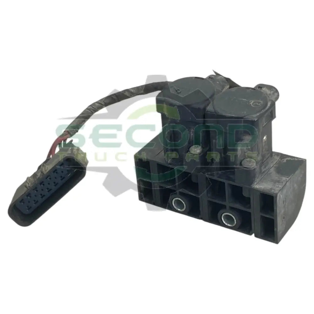 20592083 Genuine Volvo Solenoid Valve Module - Solenoid Valves