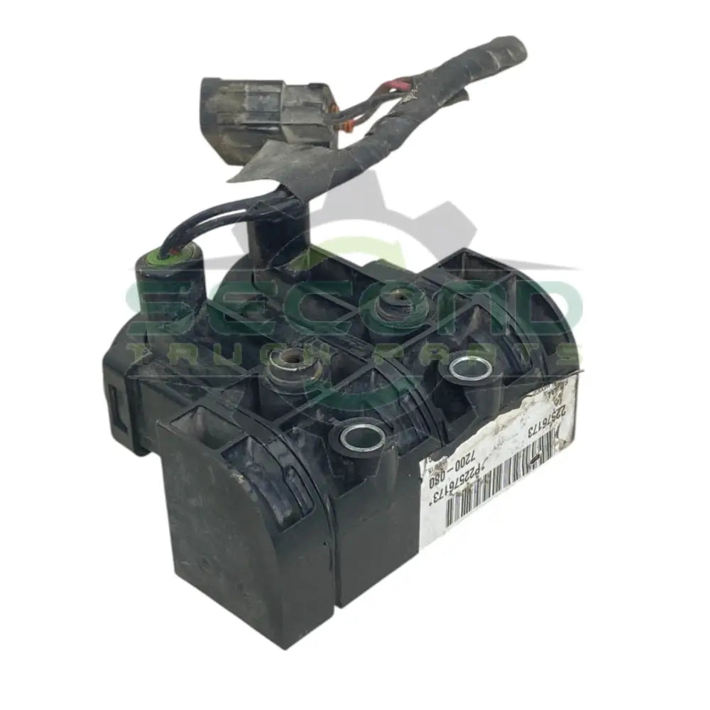 21005594 Genuine Volvo Solenoid Valve Module - Solenoid Valves
