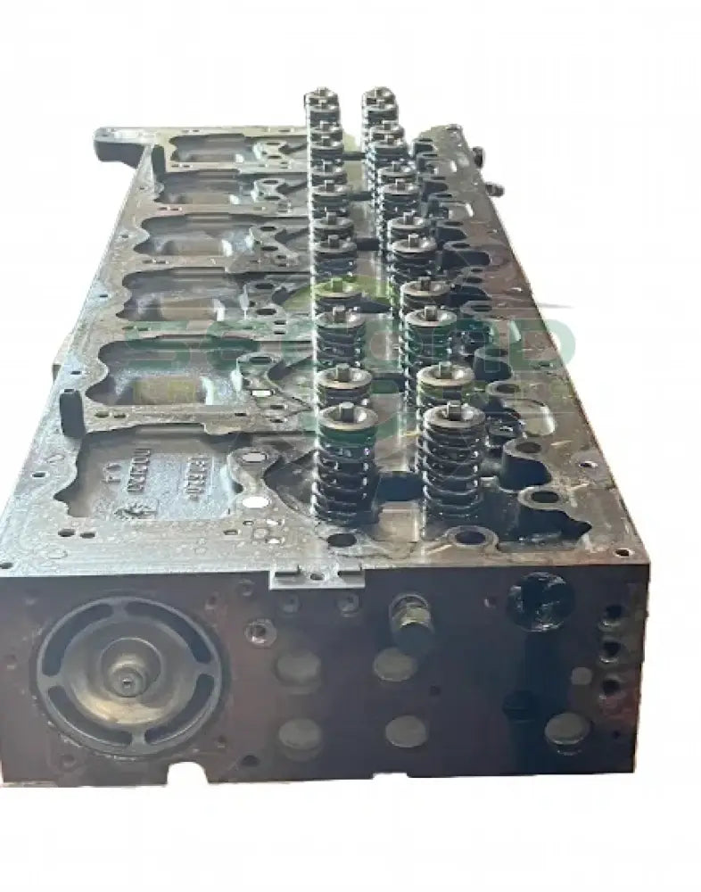 21995786 Genuine Volvo Engine Cylinder Head - Second Truck Parts