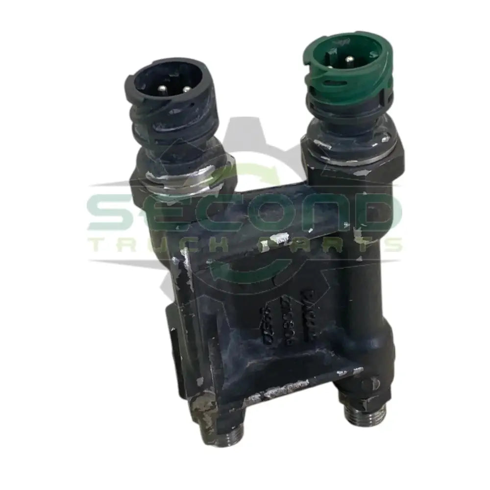 8769212 Genuine Paccar Cooler Exhaust Manifold - Second Truck Parts