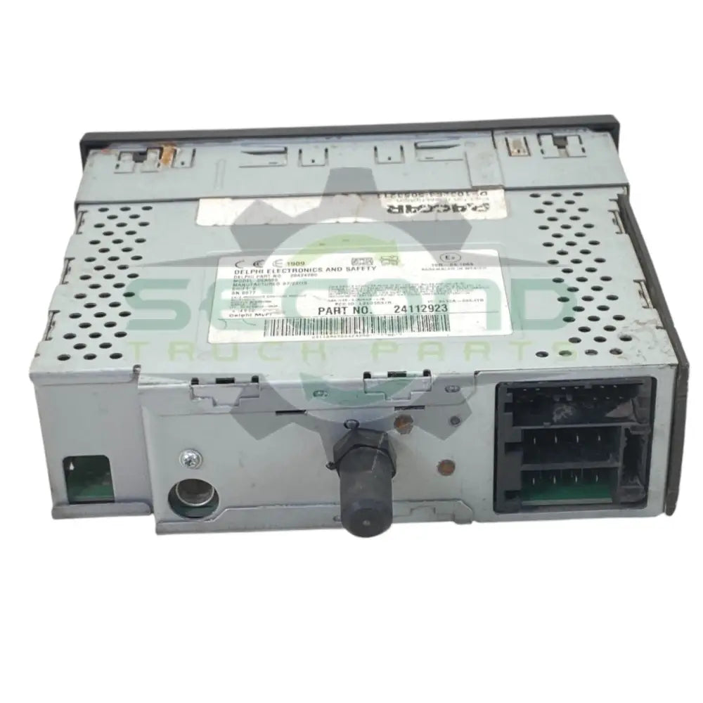 28424890 Genuine Paccar Radio - Radios
