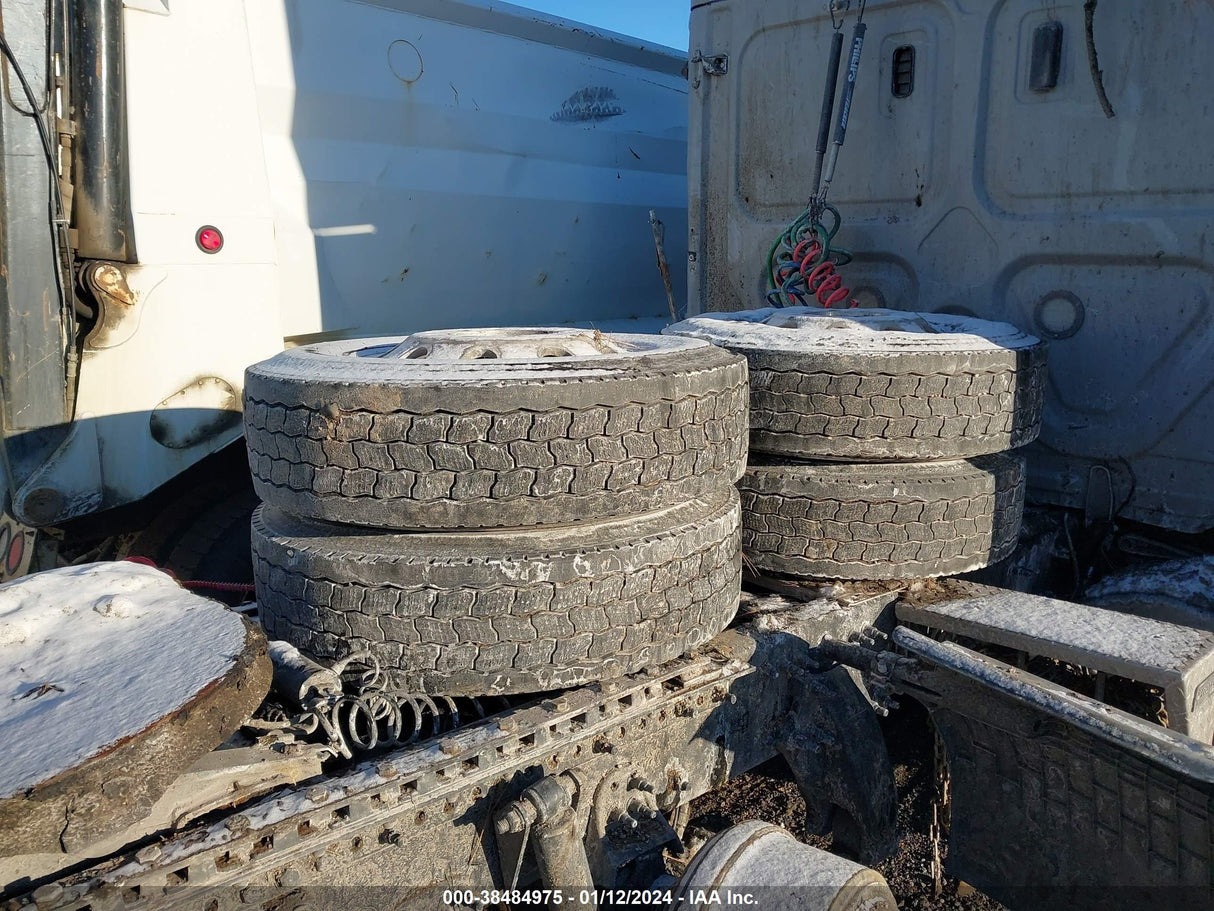 2022 Freightliner Cascadia - Second Truck Parts