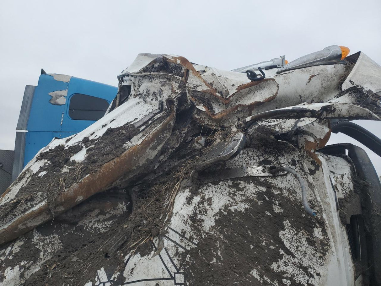 2015 Western Star 4700 White - Second Truck Parts