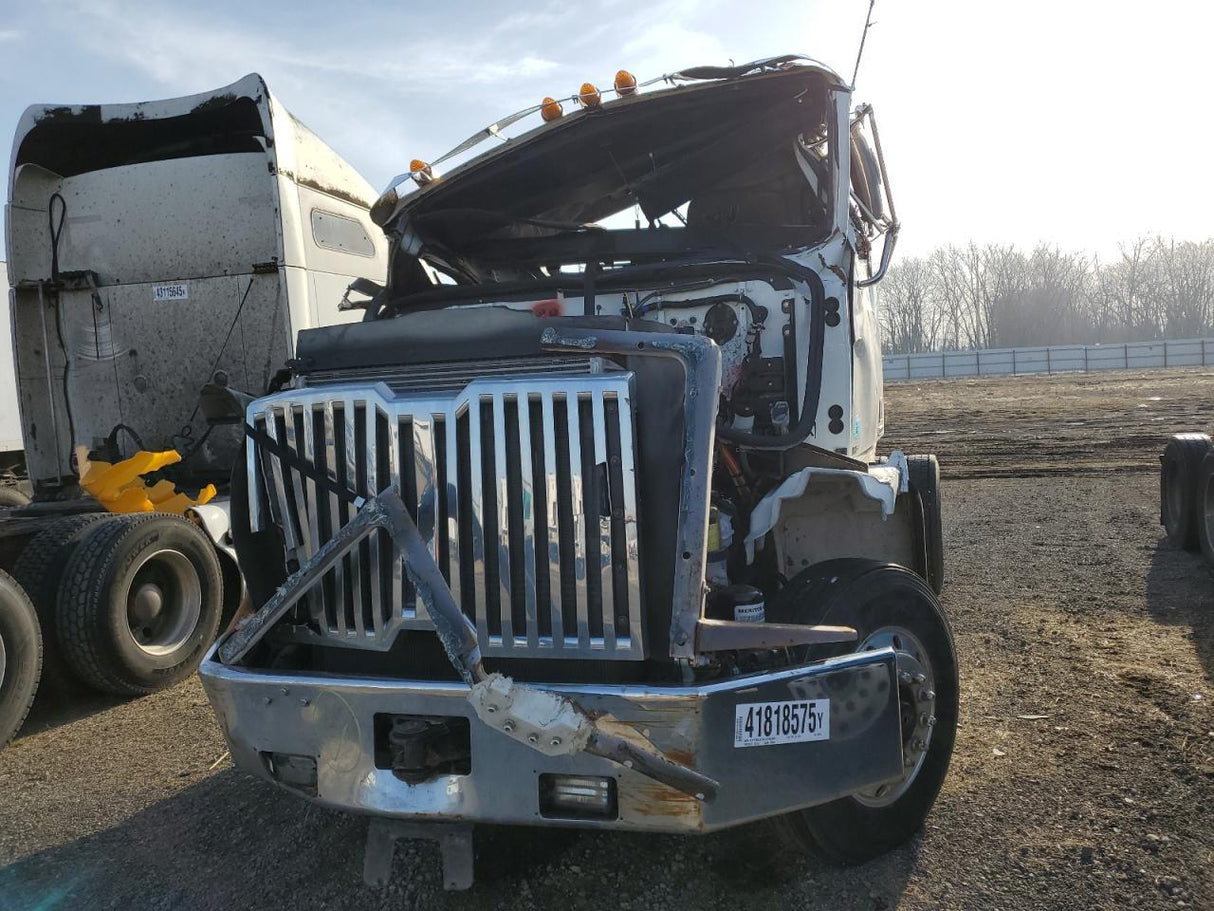 2015 Western Star 4700 White - Second Truck Parts