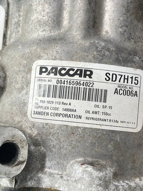 F69-1029-113 Genuine Paccar A/C Compressor