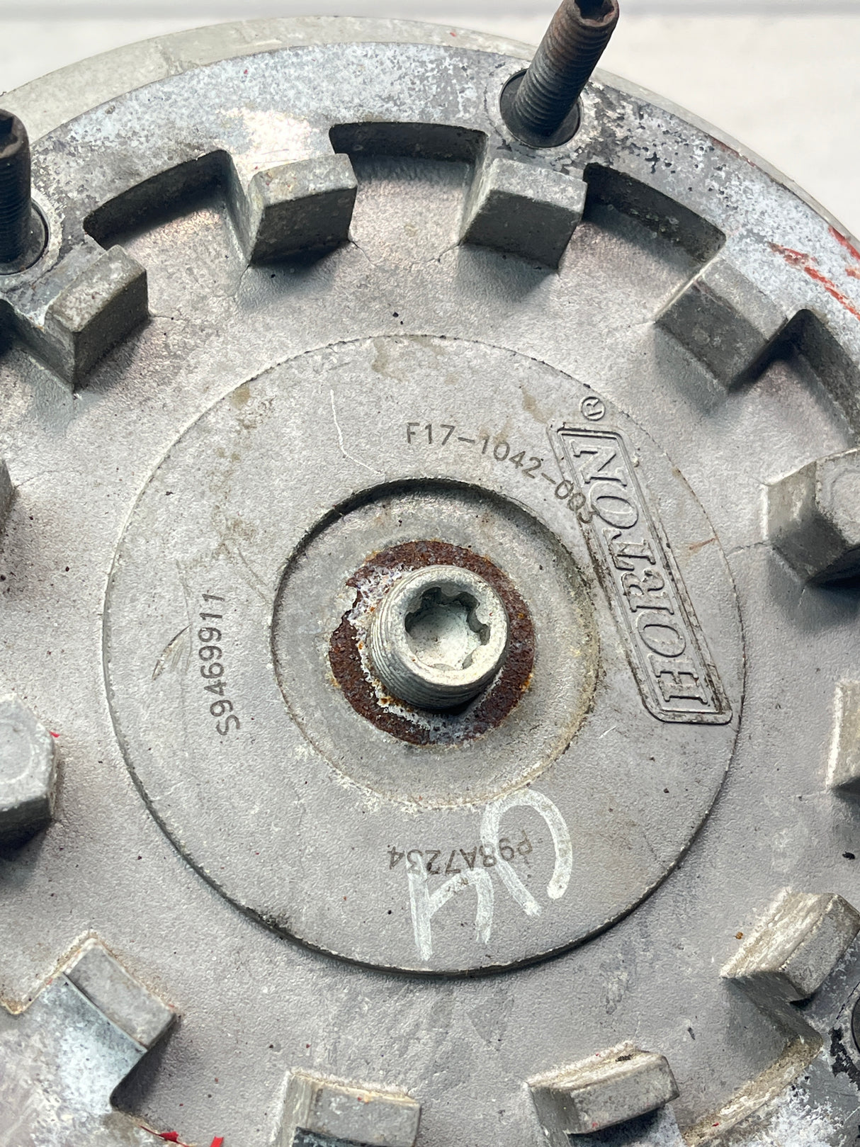 F17-1042-003 Genuine Horton Fan Clutch