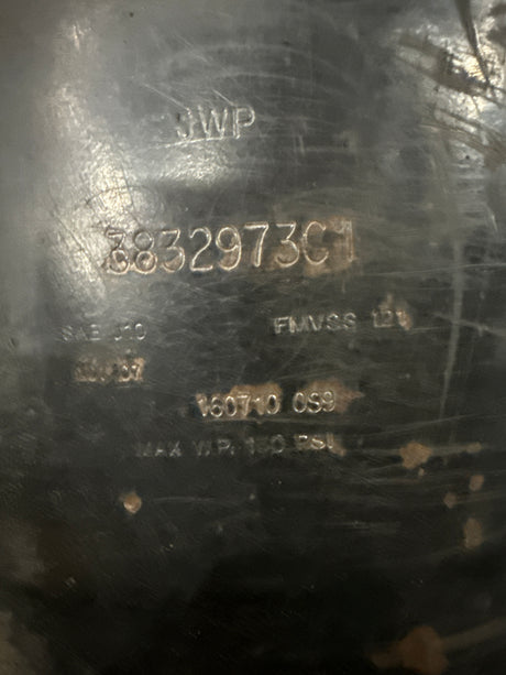 3832973C1 Genuine International Air Tank Assembly