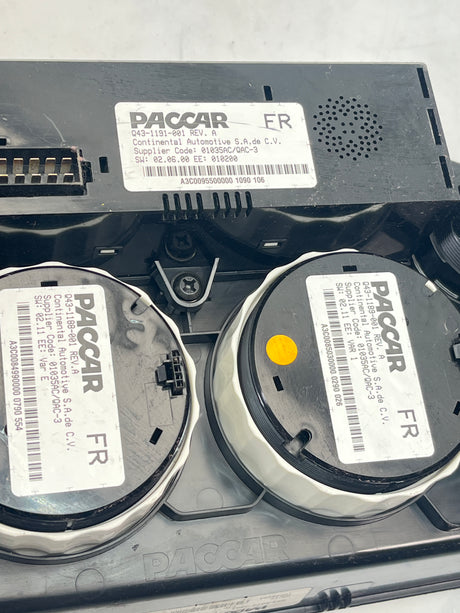 S64-6075-0201 Genuine Paccar Instrument Cluster