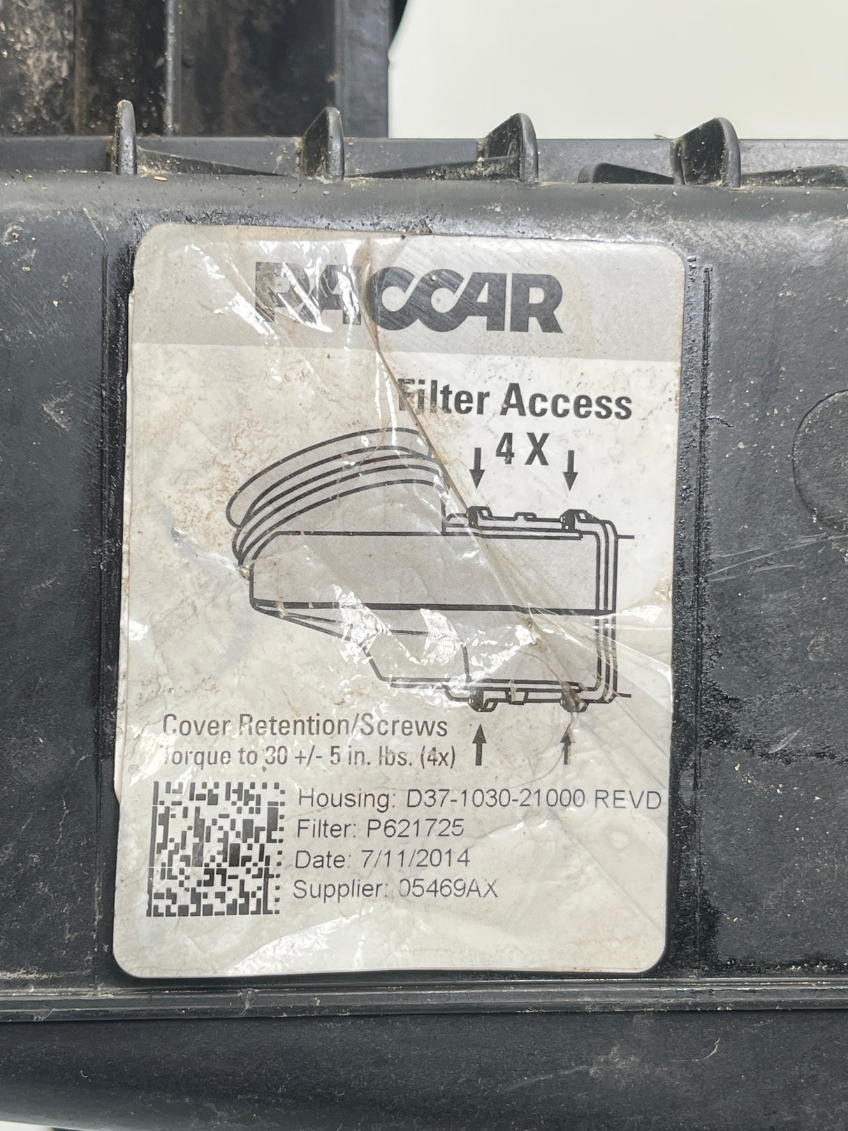 D37-1030-21000 Genuine Paccar Air Cleaner