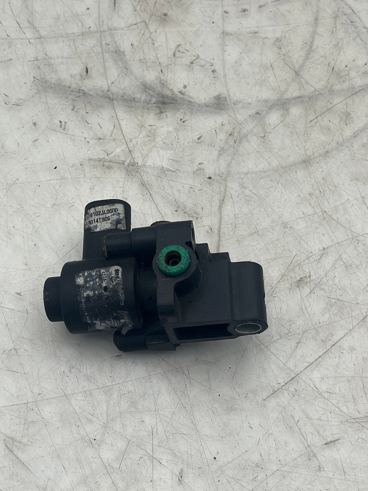 K073056 Genuine Bendix Solenoid Assembly