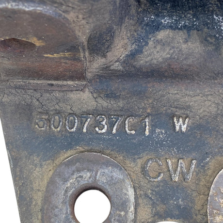 500737C1 Genuine International Bracket