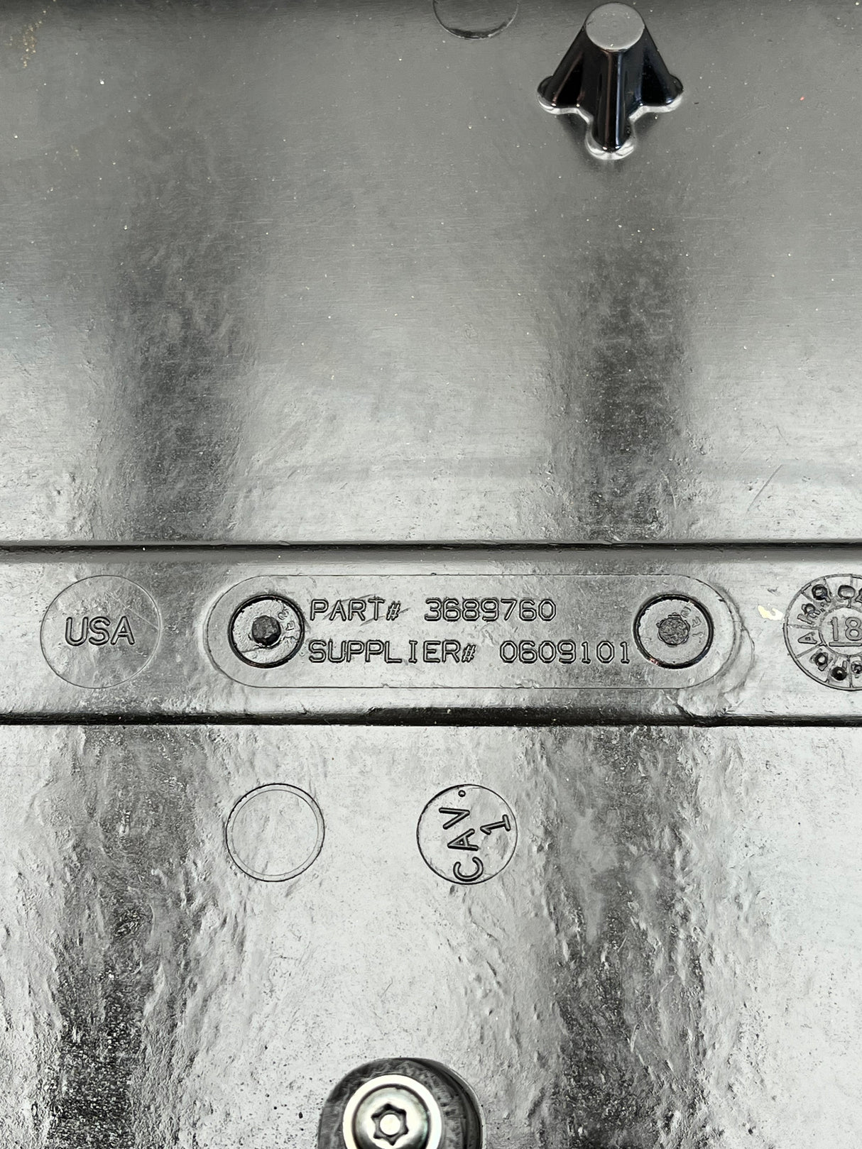 3689760 Genuine Cummins Valve Cover
