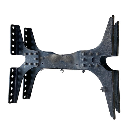 1529595000 Genuine Freightliner Center Crossmember