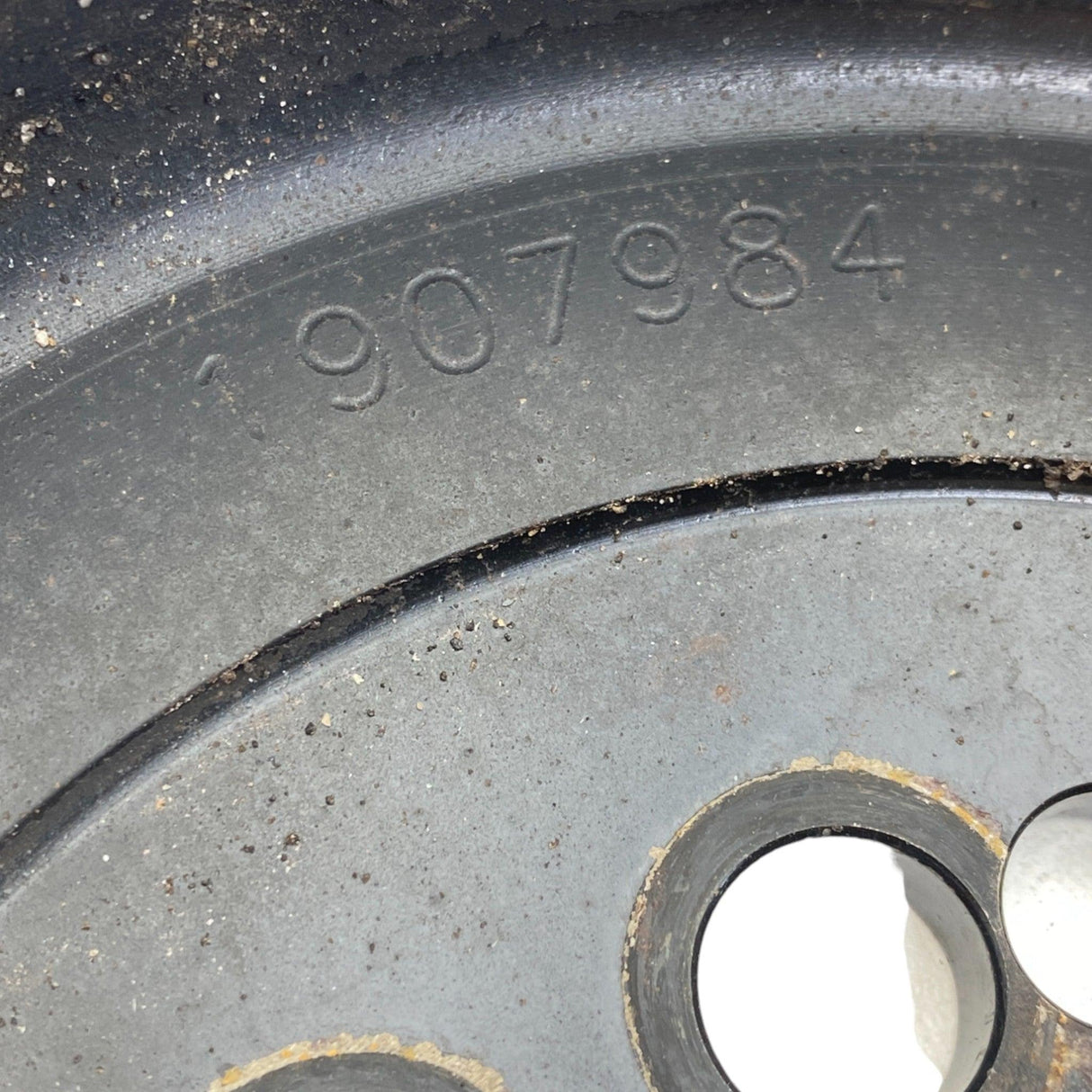 1907984PE Genuine Paccar Pulley