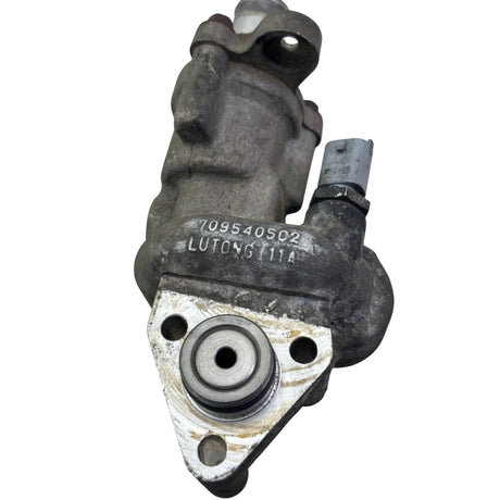 7095405C2 Genuine International Thermostat Manifold