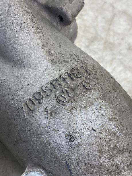 7095811C1 Genuine International Air Transfer Tube