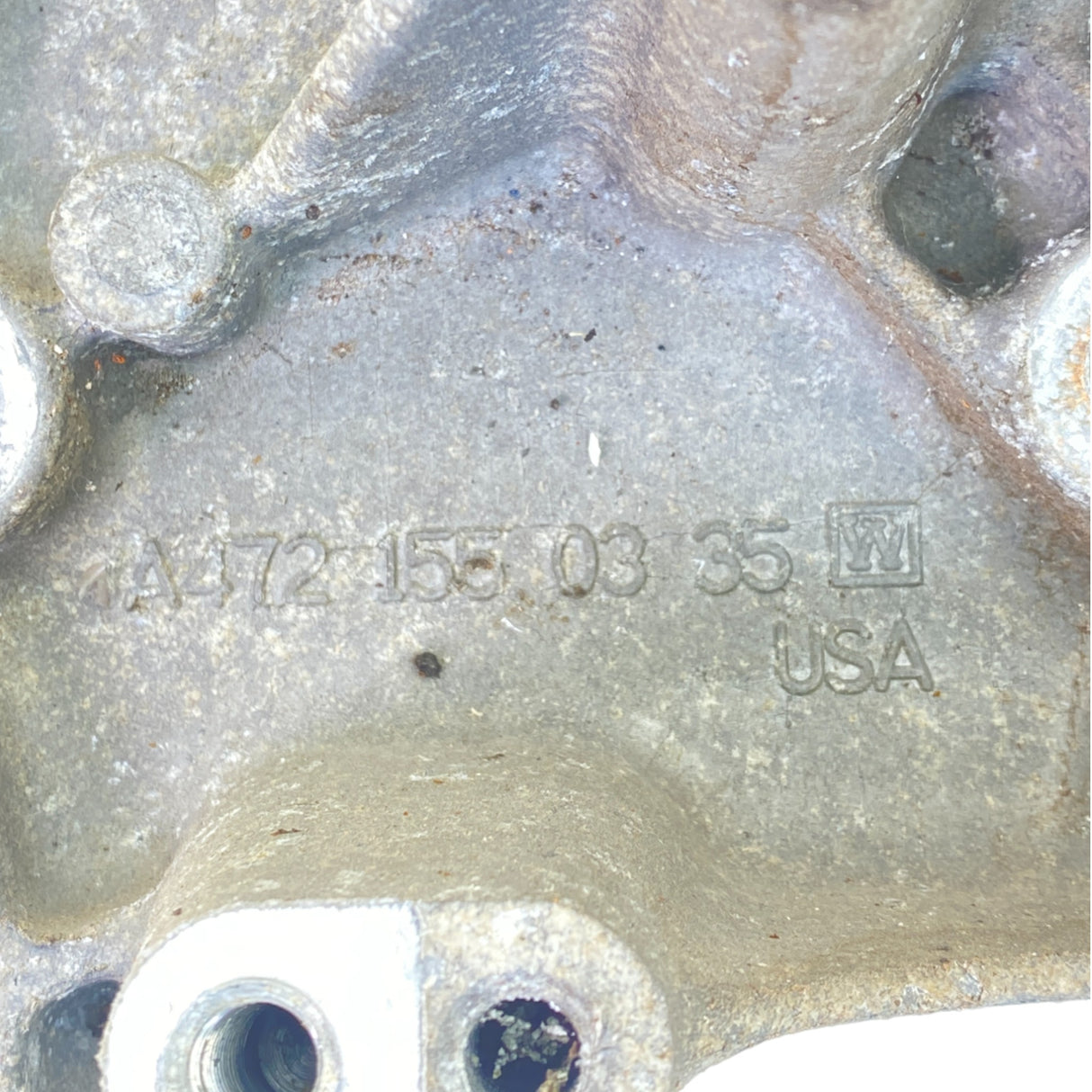 A4721550335 Genuine Detroit Diesel Engine Alternator Bracket