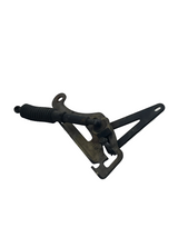 11QM41060M Genuine Mack Bracket