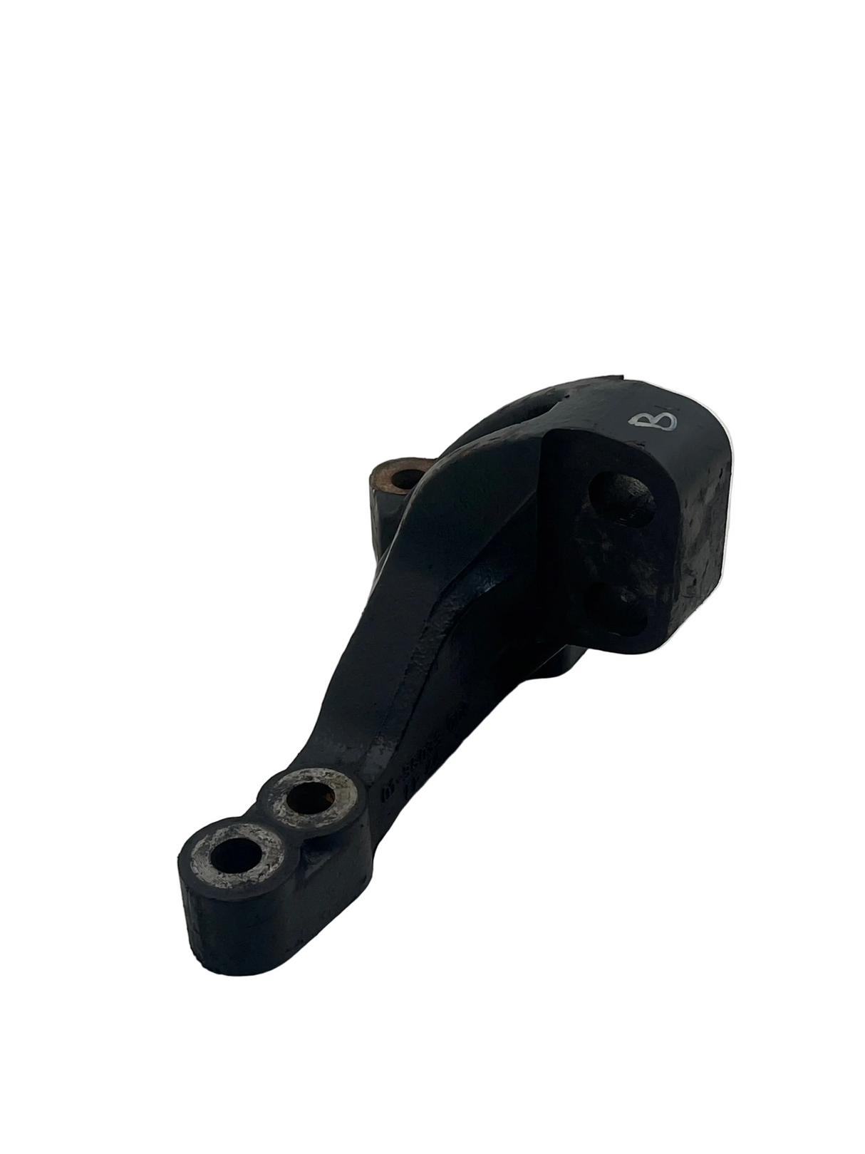 01-35552-000 Genuine Freightliner Right Side Engine Mount Bracket