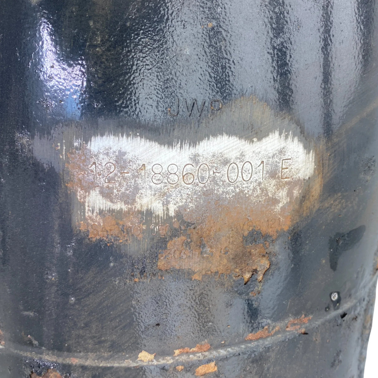 12-18860-001 Genuine Freightiner Steel Air Tank 9 In. Diameter 2020 cu.in
