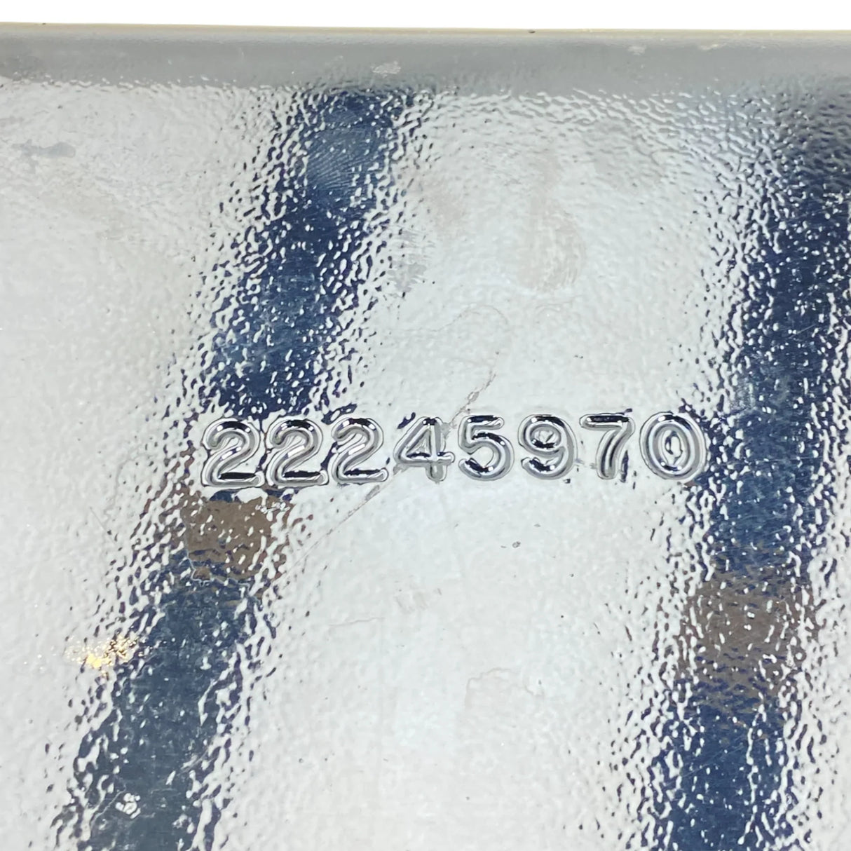 22245970 Genuine Volvo Bracket