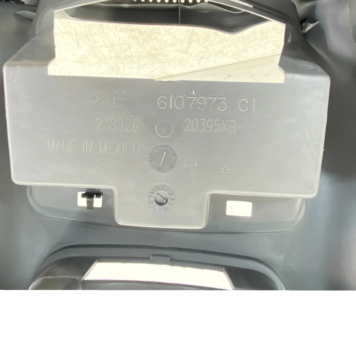 3768477C91 Genuine International Panel Over HD Console Assembly W/single CB Radio
