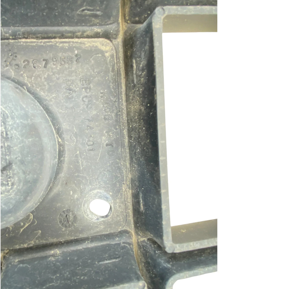T1002151N Genuine Freightliner Cabin Air Filter Housing Box