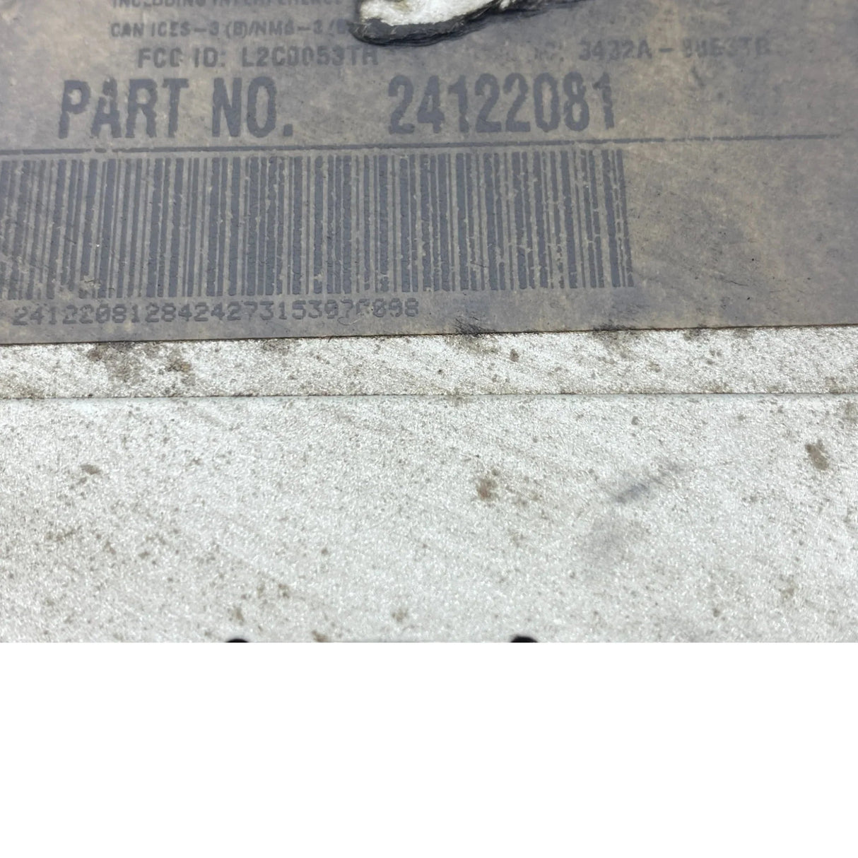 4027785C1 Genuine International AM/FM Radio