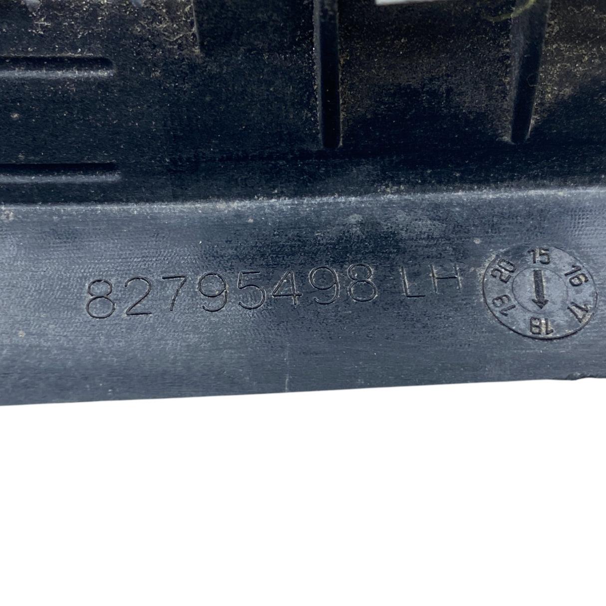 82795498 Genuine Volvo Left Air Intake Grille