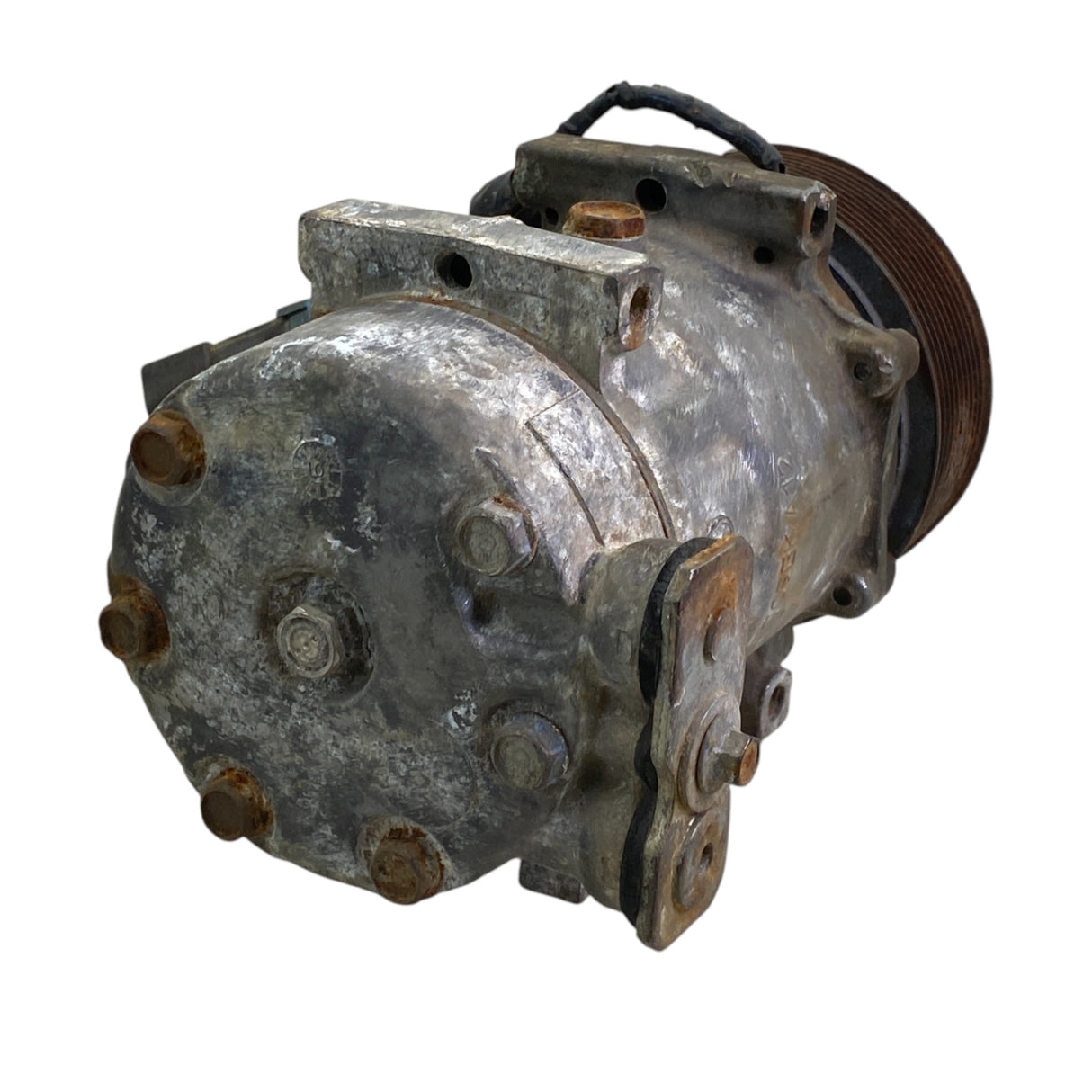 3817773C1 Genuine International Air Conditioner Compressor