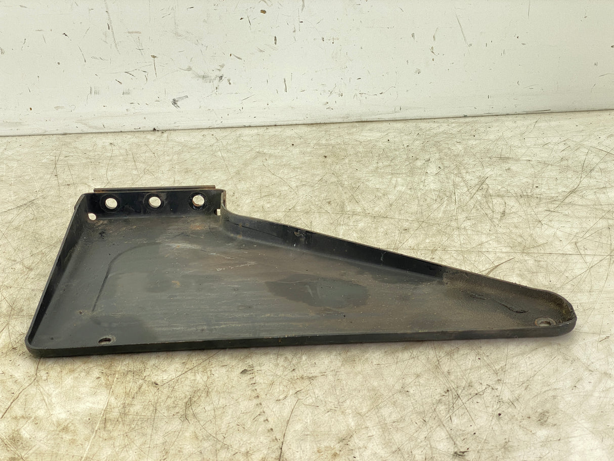 82728321 Genuine Mack Fender Bracket