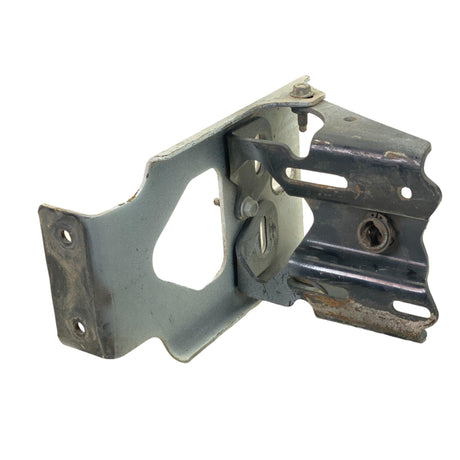 82713471 Genuine Volvo Bumper Bracket