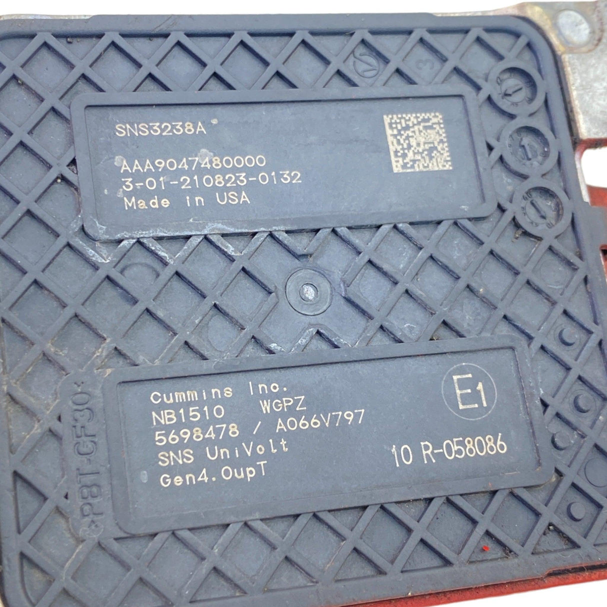 5698478RX Genuine Cummins Nitrogen Oxide Sensor