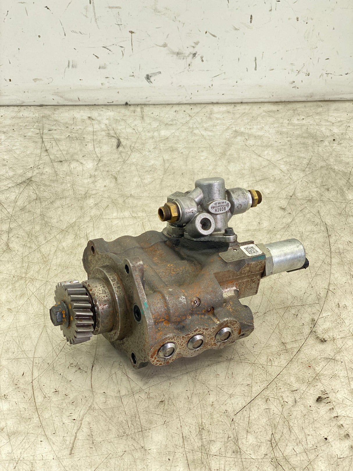 1871295C99 Genuine International High Pressure Oil Pump