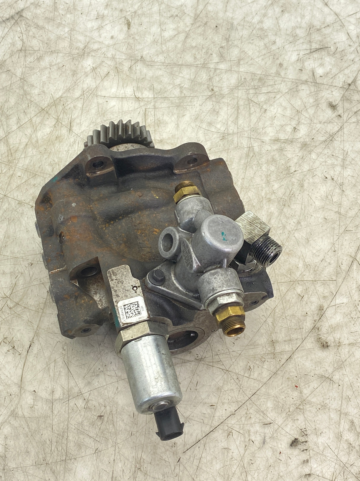 1871295C99 Genuine International High Pressure Oil Pump