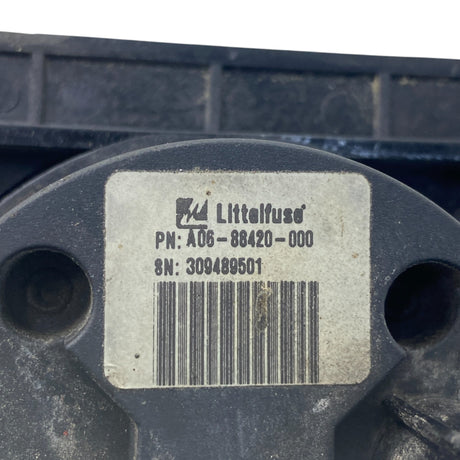 A06-88420-000 Genuine Freightliner Battery Disconnect Switch