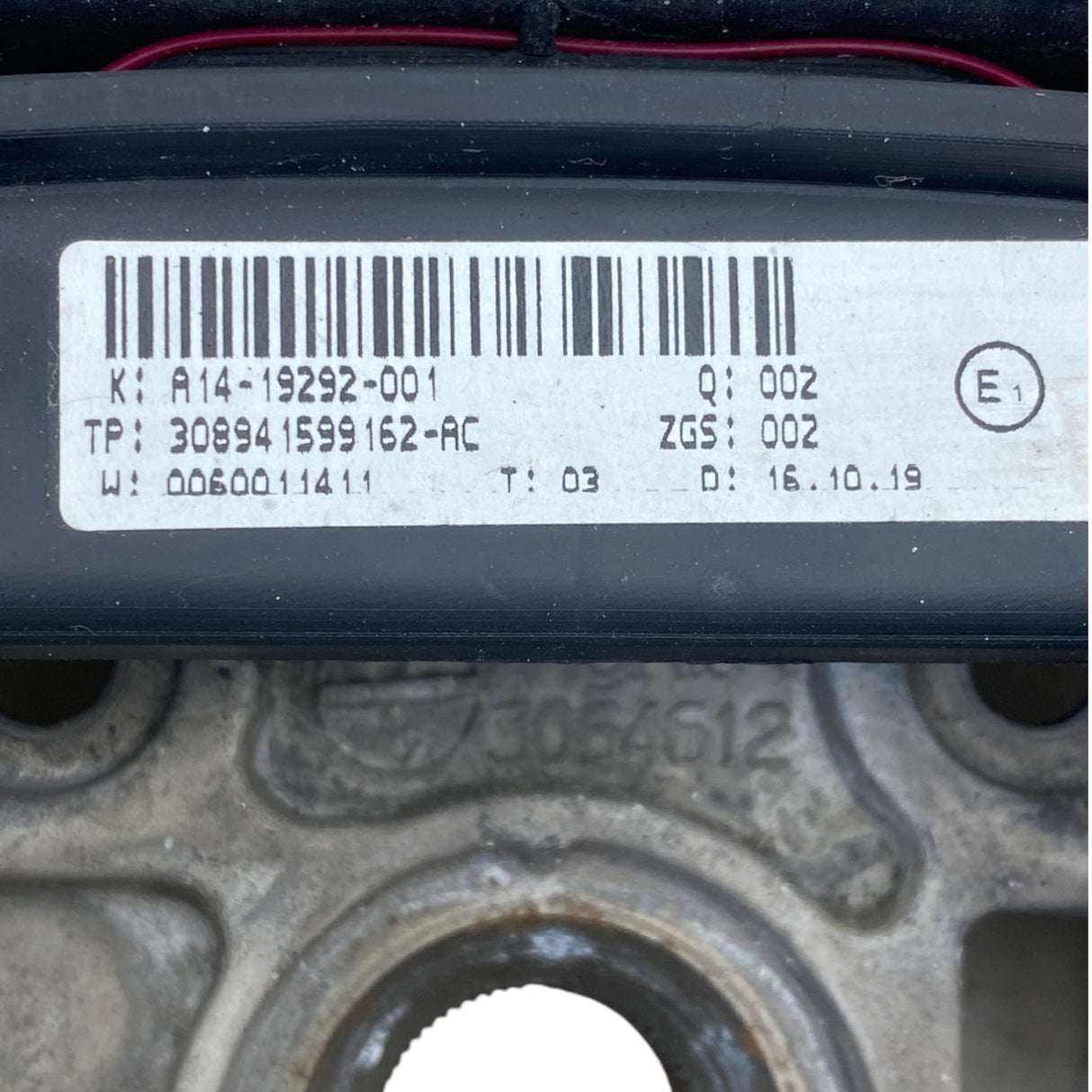 A14-19292-001 Genuine Freightliner Steering Wheel Assembly
