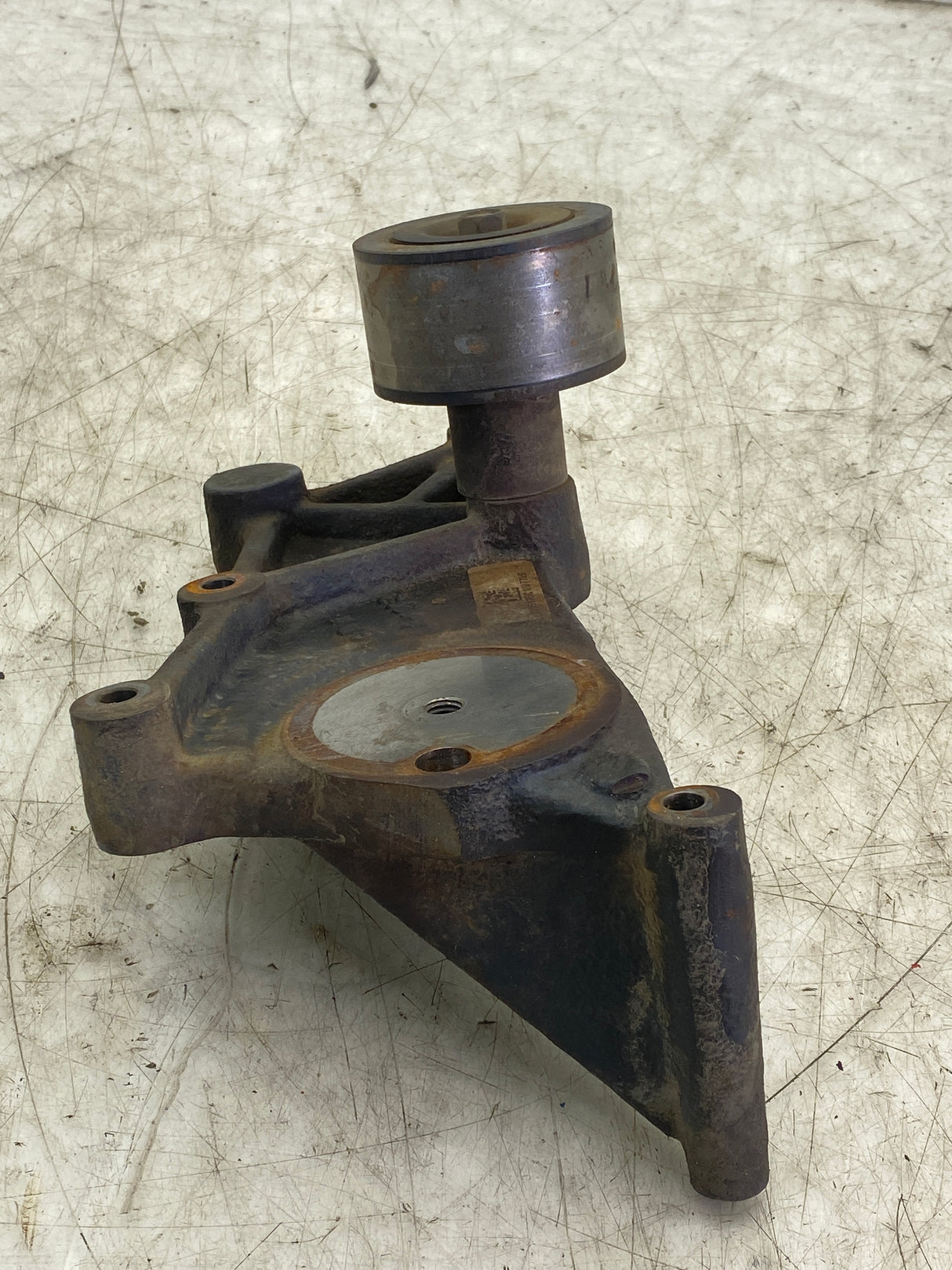 7095176C1 Genuine International Belt Tensioner Support