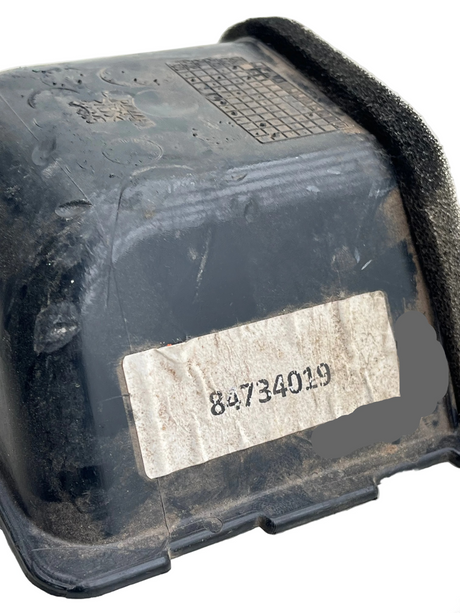 84734019 Genuine Mack Cover