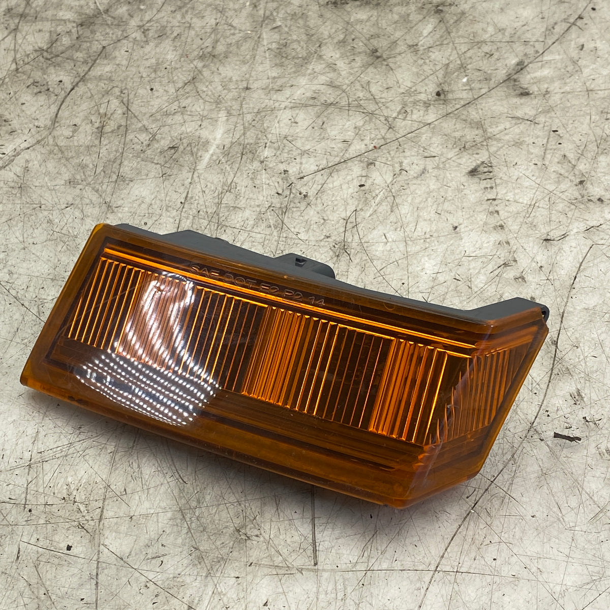 A06-90212-005 Genuine Freightliner Right Hand Led Turn Signal Lamp ...