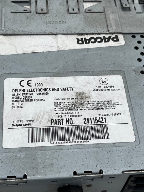 24115421 Genuine Paccar Radio AM/FM/Bluetooth DEA500