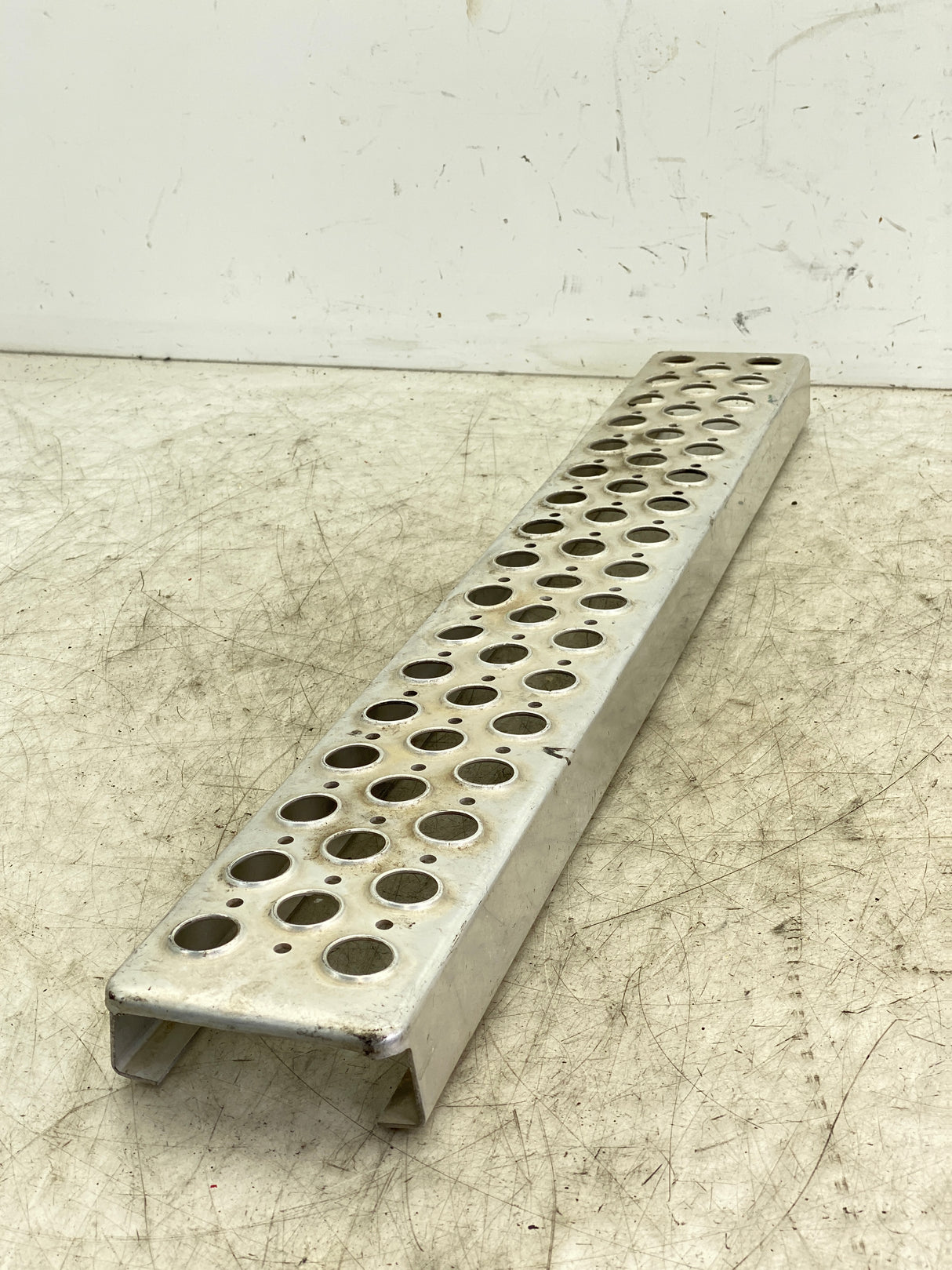 K229-1169-2 Genuine Paccar Fuel Tank Step