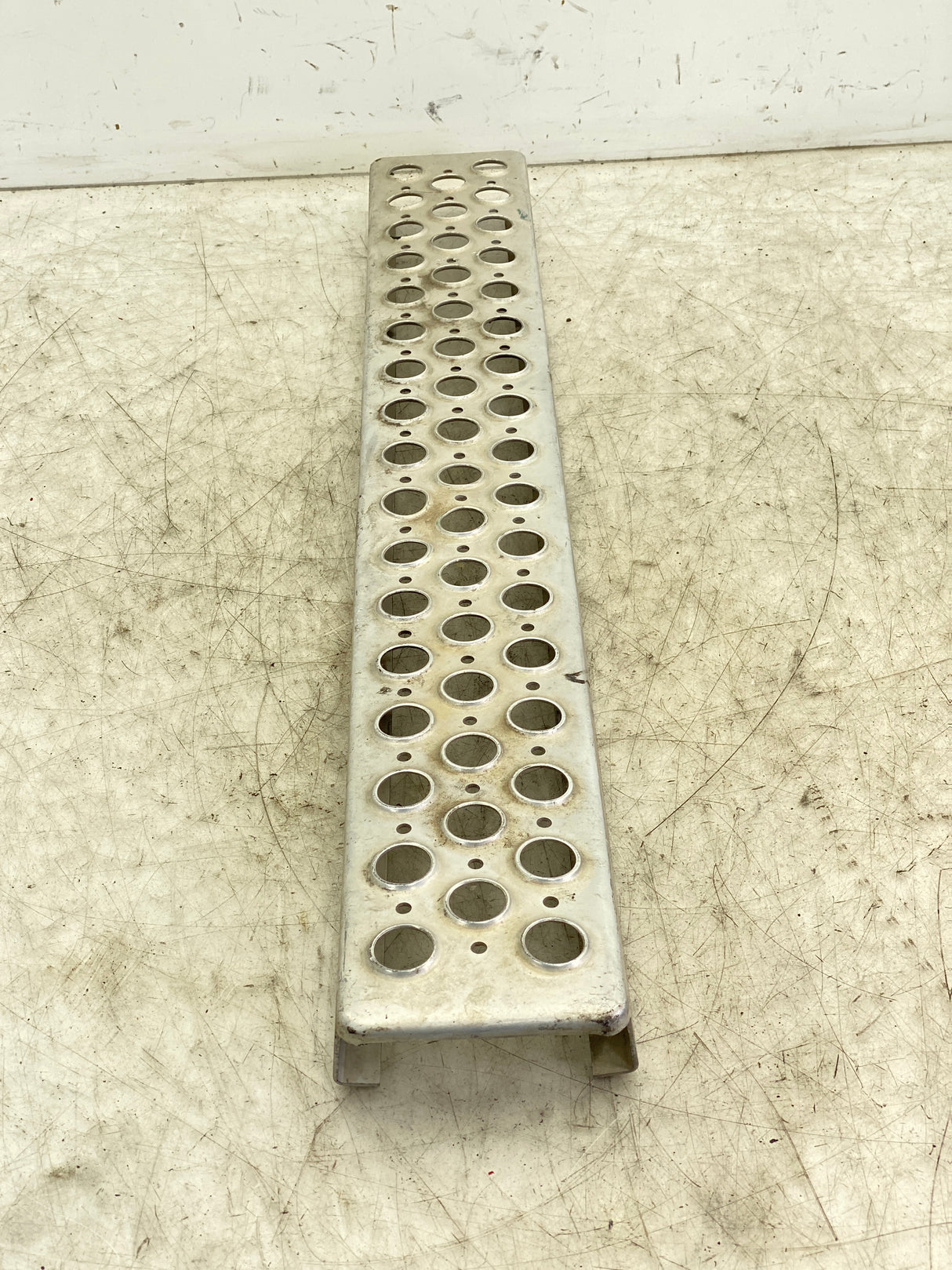 K229-1169-2 Genuine Paccar Fuel Tank Step