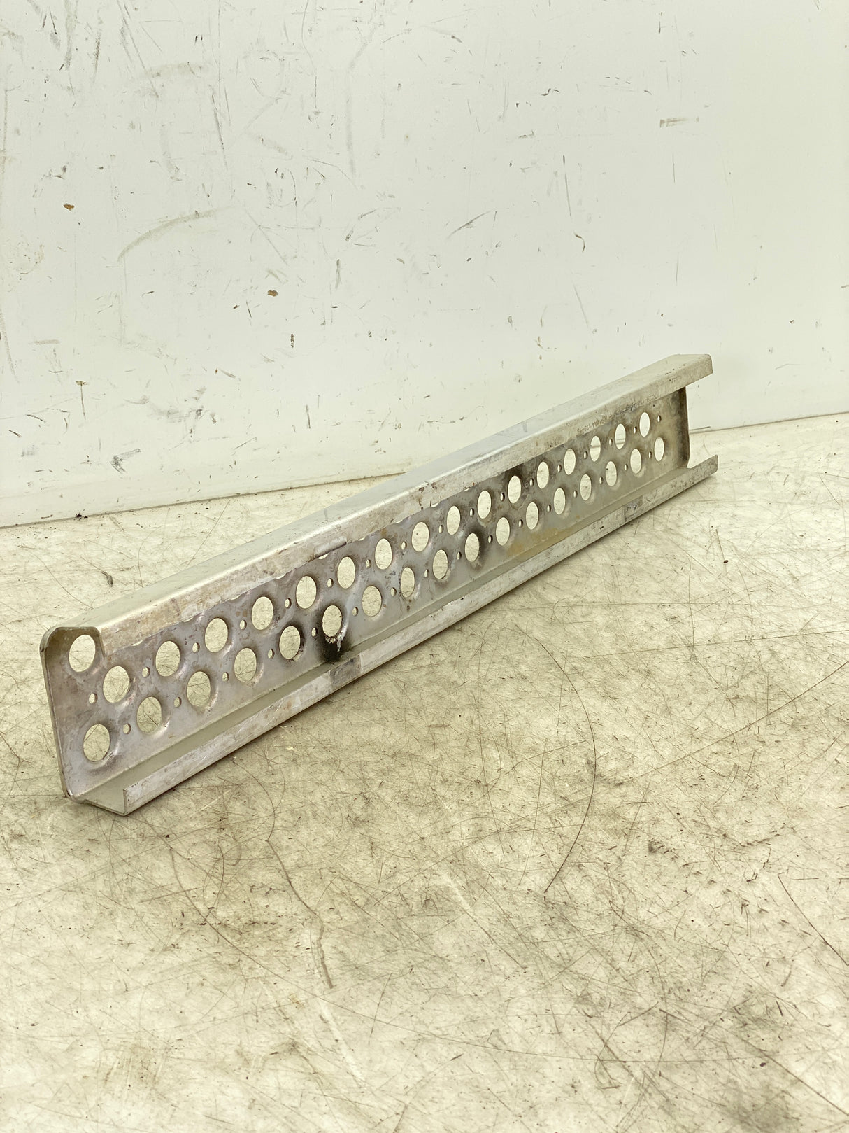 K229-1169-2 Genuine Paccar Fuel Tank Step