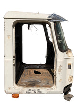155297 Genuine Mack White Cab CH613