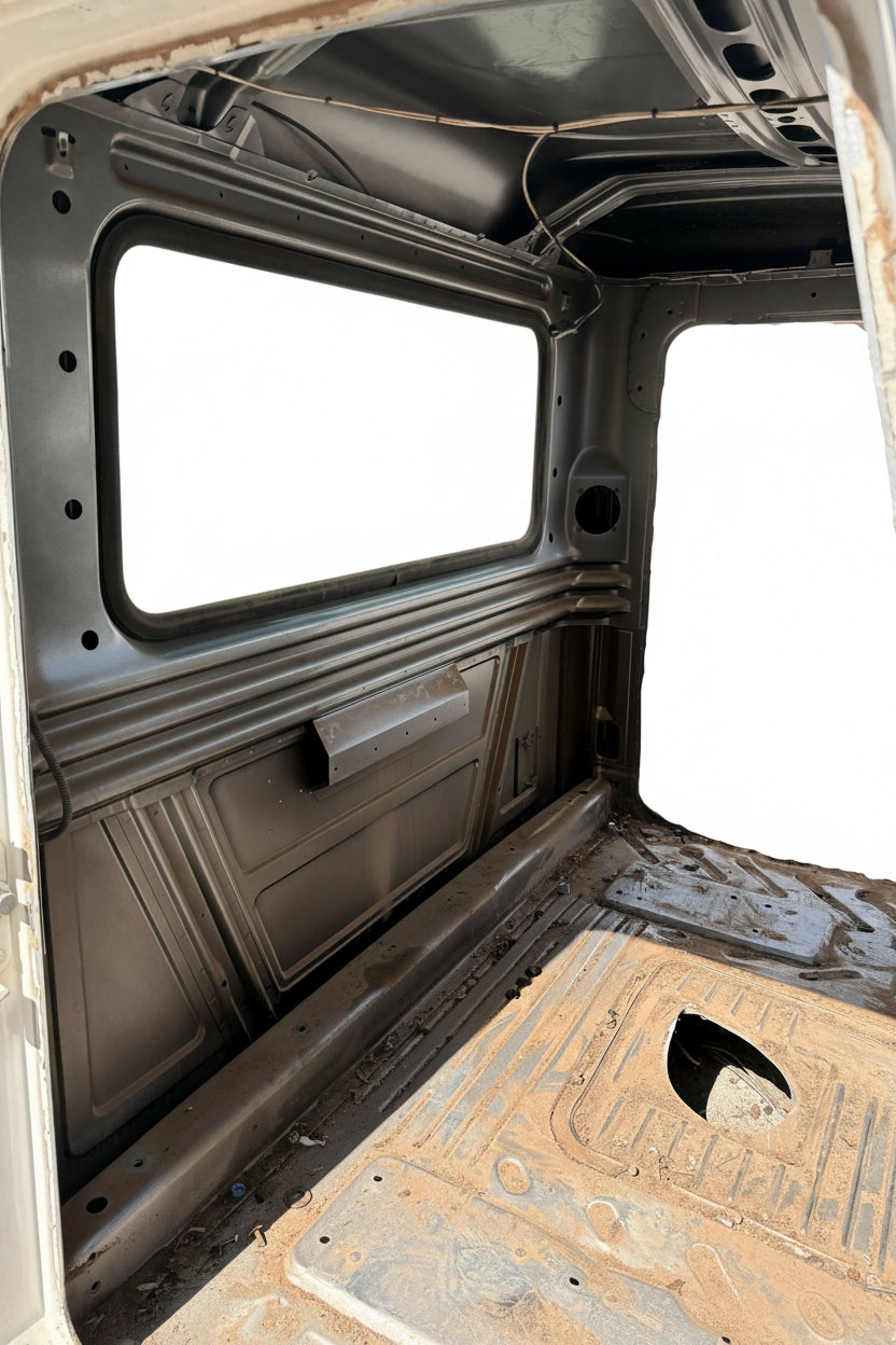 155297 Genuine Mack White Cab CH613