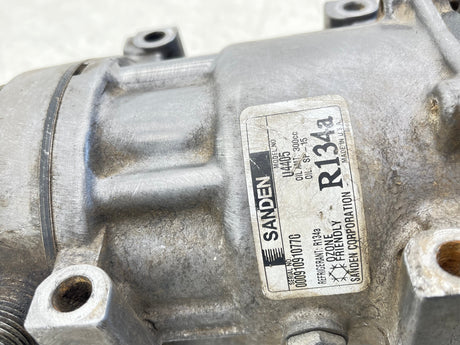 00091091077C Genuine Sanden Freon Compressor